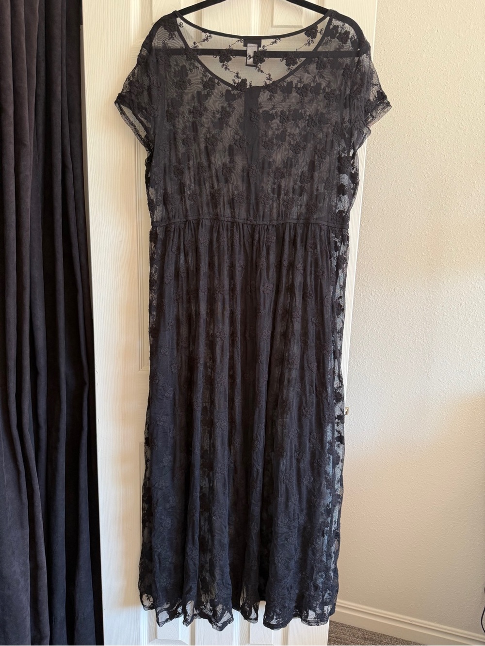 Torrid Black Lace Crochet Button Top Tunic Duster Coverup Size 2 (2x)